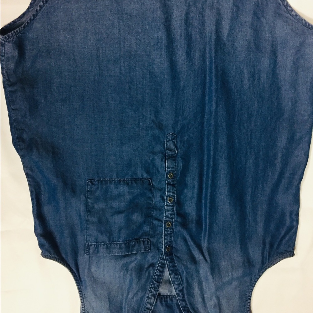 A fashionable denim jean shirt. - Picture 4 of 4